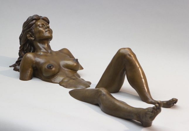 David Phelps, AMERICAN BEAUTY, 2014
Bronze, 9 x 40 x 12 in. (22.9 x 101.6 x 30.5 cm)
PHE602
$5,800
Gallery staff will contact you 72 hours after purchase regarding any additional shipping costs.